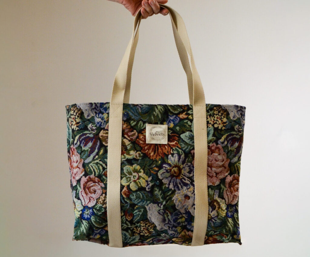 Grand cabas en tissu d'ameublement - FAIT MAIN en FRANCE - tissu jacquard tapisserie