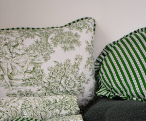 Housse de coussin 40x60cm - FAIT MAIN en FRANCE - toile de Jouy verte