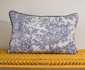 Housse de coussin 40x60cm - FAIT MAIN en FRANCE - toile de Jouy bleue marine